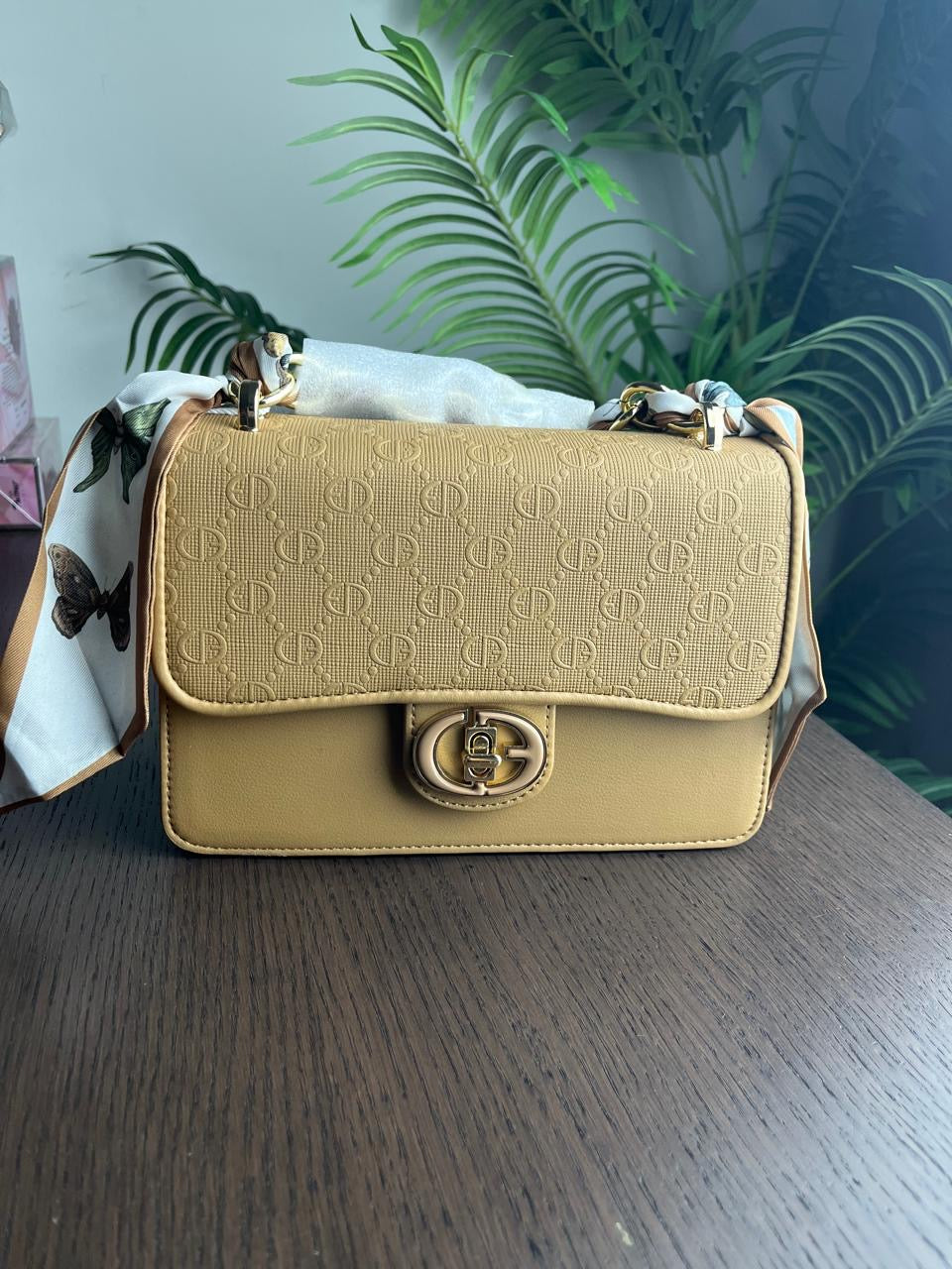 Canarlisa Luxury HandBag (Black, Green, Pink, Beige, Brown and Khaki Colors)